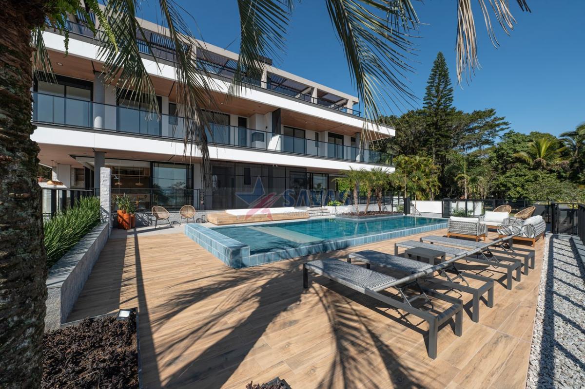 CHARMOSO LOFT - 2 GARAGENS - ALTO PADRÃO