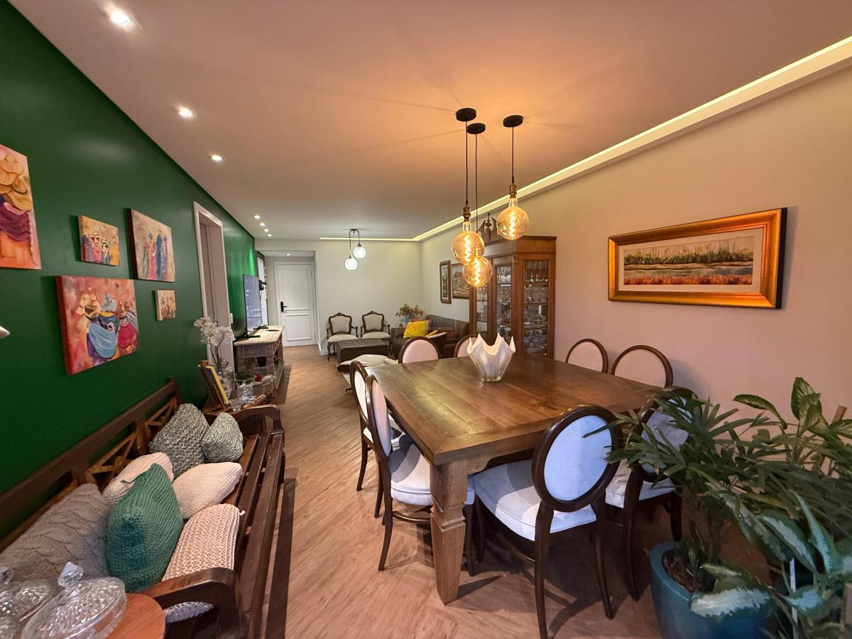 AMPLO 3 DORMITÓRIOS - 2 VAGAS - ÁREA DE LAZER