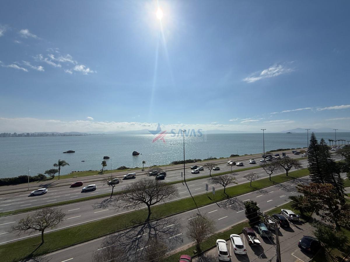ALTO PADRÃO NA BEIRA MAR - 3 SUÍTES - 3 VAGAS